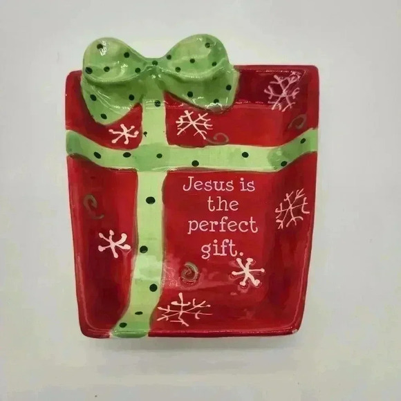 Jesus Is The Perfect Gift Decorative 3D Ceramic Plate Shaped Like Christmas Gift - Picture 1 of 3